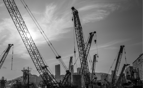 Fatal Workplace Accident: Construction Worker Died Crushed by Mobile Crane Parts