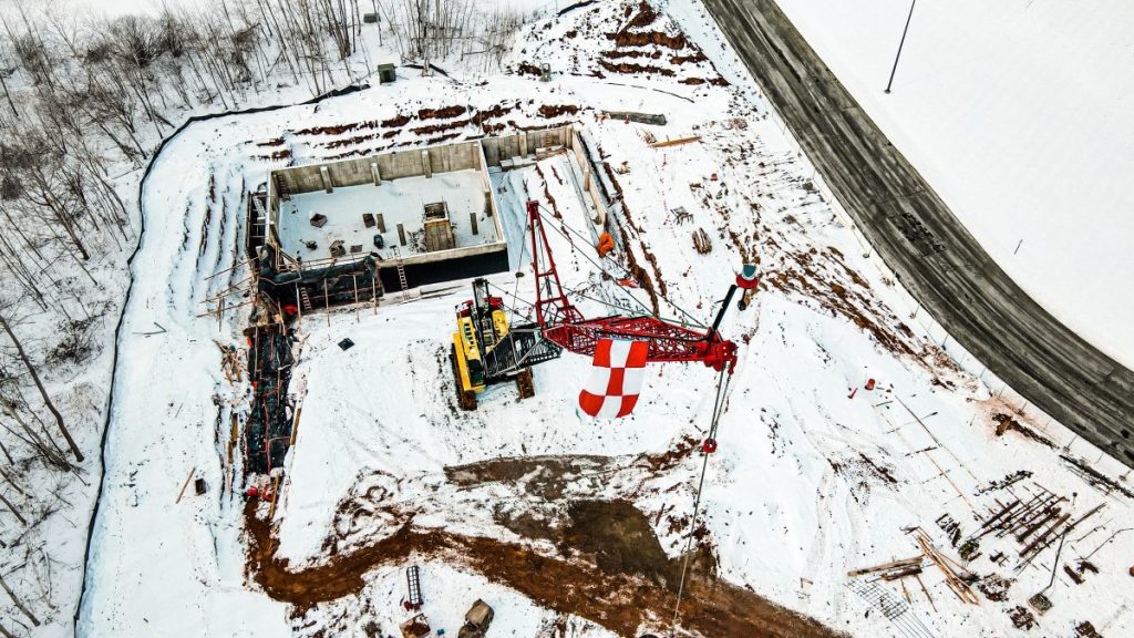 Construction site during cold weathe